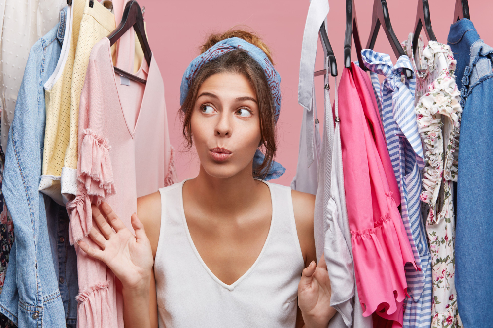 femme qui fait du shopping