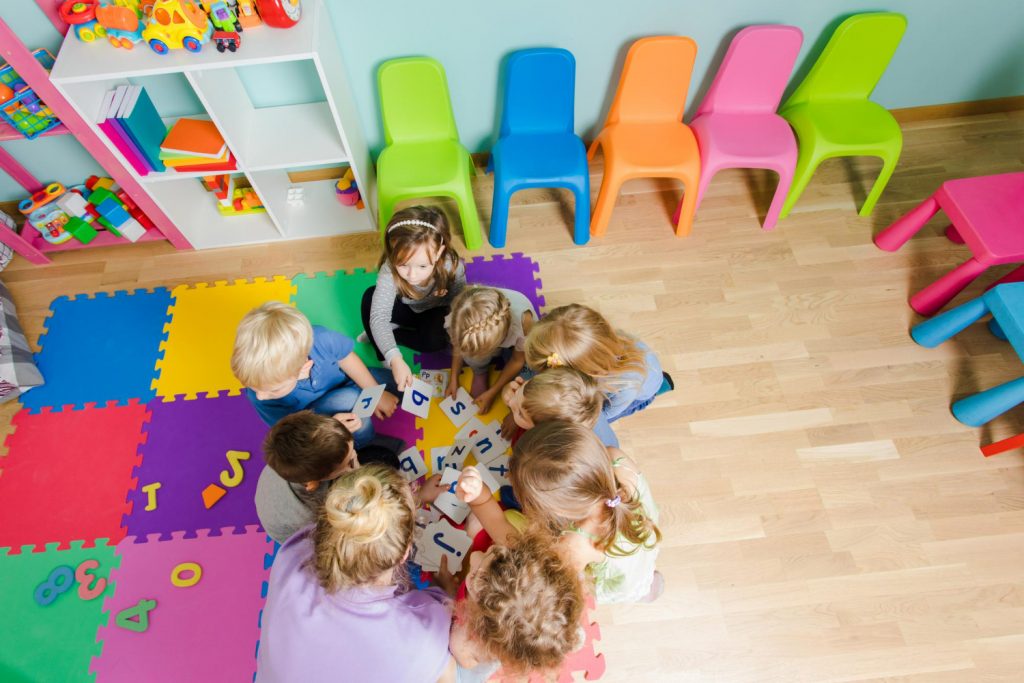 Métier travailler avec des enfants
