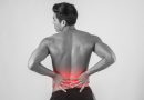 un homme ayantdes tensions musculaires lombaires