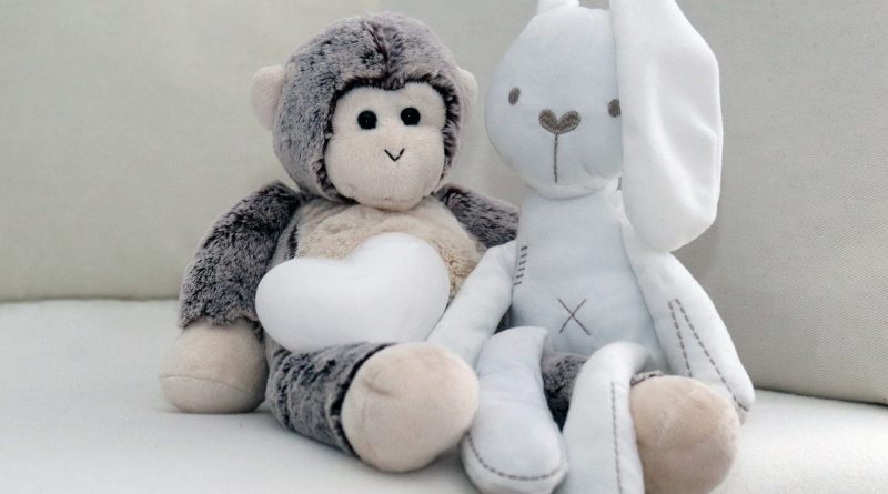 Peluche singe et lapin